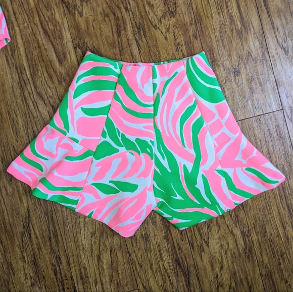 EUC Lilly Pulitzer Neri Top and Shorts Sneaky Tiki Set XXS - Picture 5 of 6